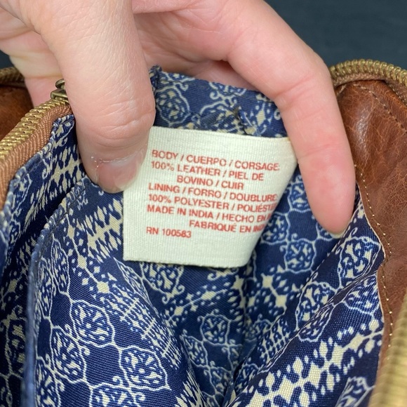 Lucky Brand Genuine Leather double compartment Wallet - Picture 5 of 8